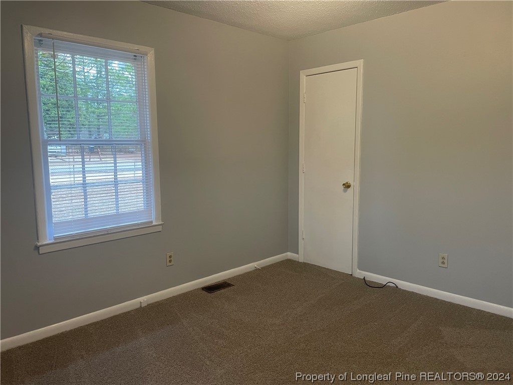 1606 Shaw Road Fayetteville, NC 28311 - Photo 10 of 25 Gallery Image 10
