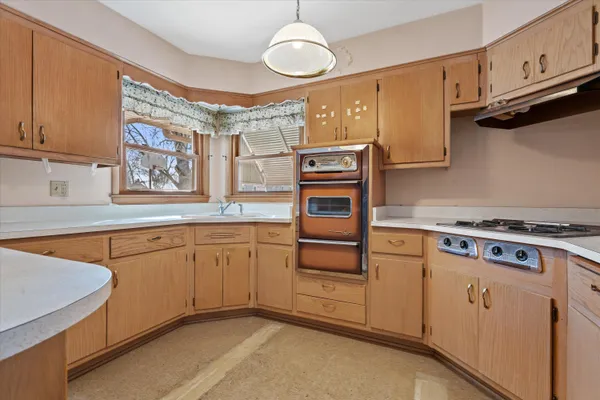 $419,900 | 6986 North Ardara Avenue, Glendale, WI 53209