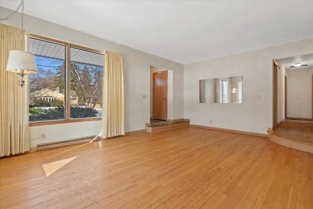 $419,900 | 6986 North Ardara Avenue, Glendale, WI 53209