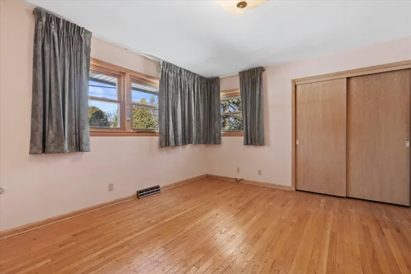 $419,900 | 6986 North Ardara Avenue, Glendale, WI 53209