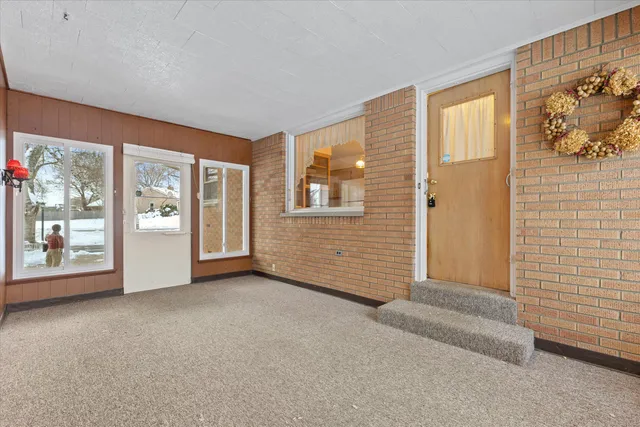 $419,900 | 6986 North Ardara Avenue, Glendale, WI 53209