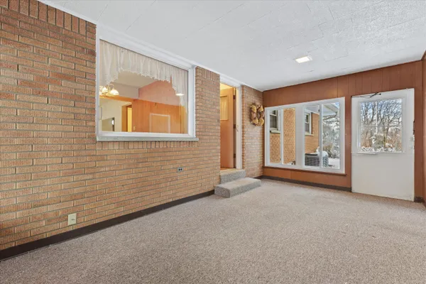 $419,900 | 6986 North Ardara Avenue, Glendale, WI 53209