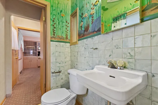 $419,900 | 6986 North Ardara Avenue, Glendale, WI 53209