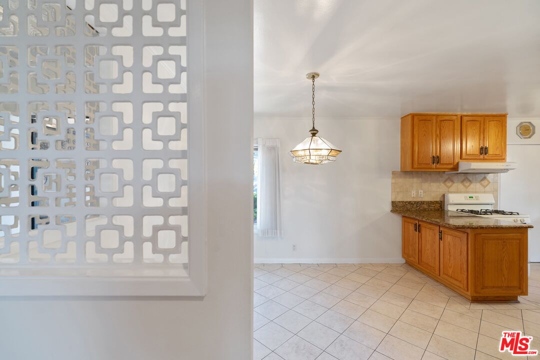 2648 Range Road Los Angeles, CA 90065 - Photo 5 of 26