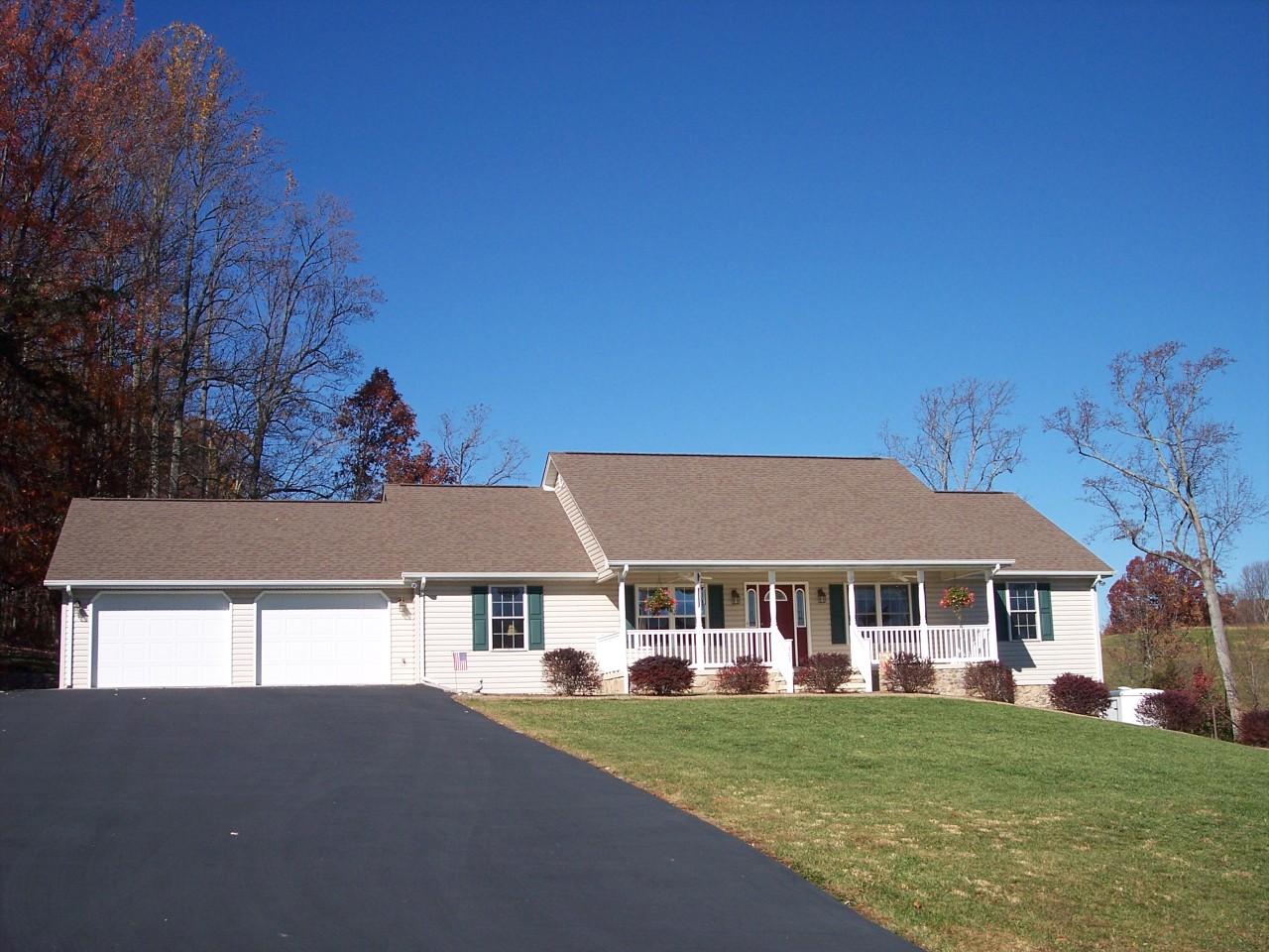 307 Aftons Meadow Road Vinton, VA 24179 - Photo 6 of 44 2 large garage upper