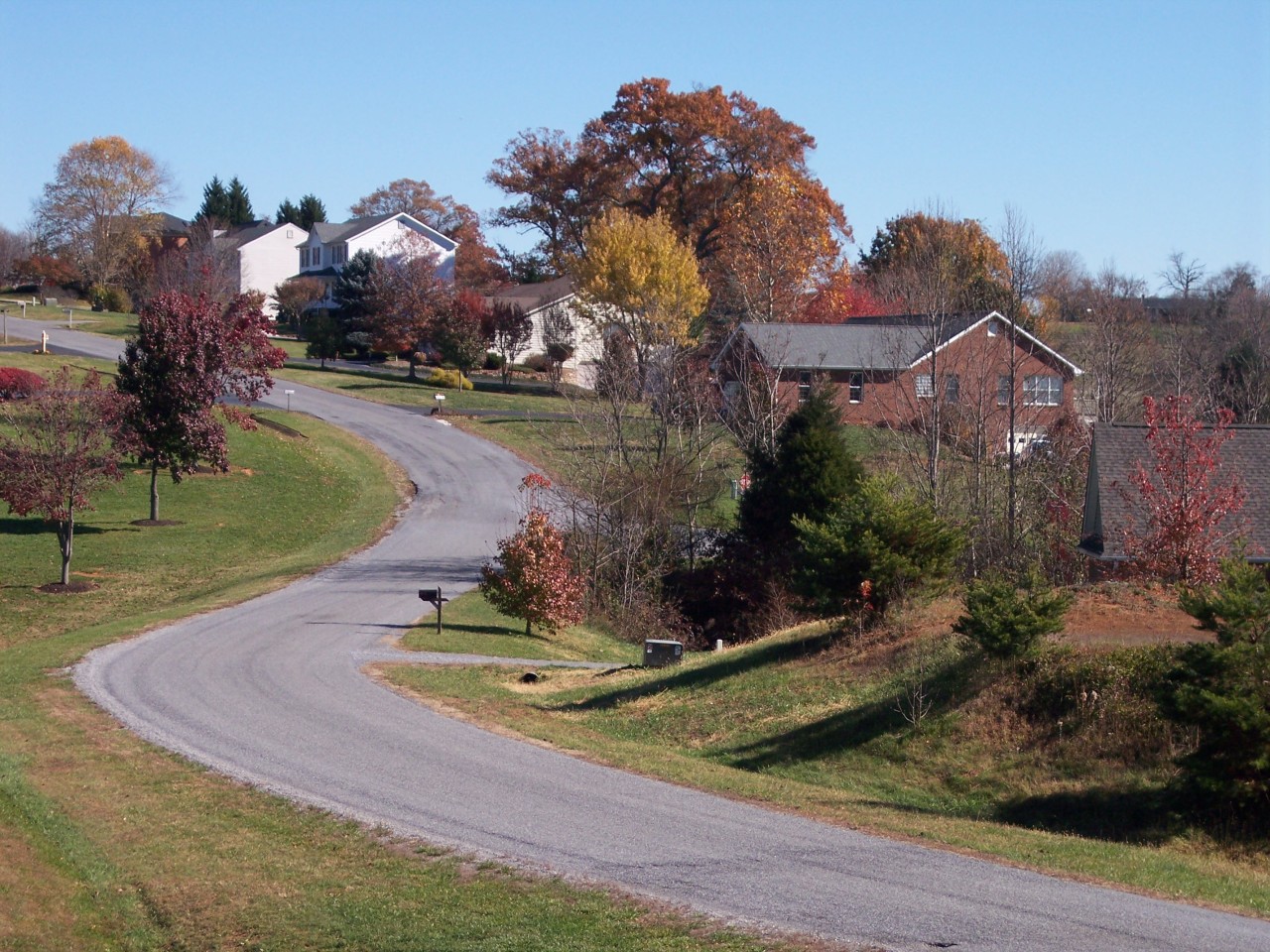 307 Aftons Meadow Road Vinton, VA 24179 - Photo 10 of 44 Enjoy the spacious 1.46 acre lot