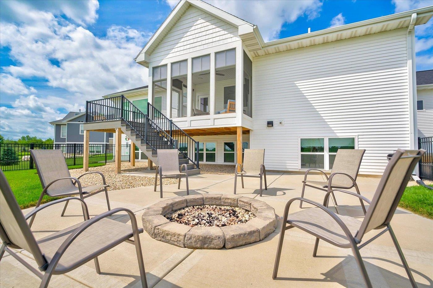 6607 Kades Sun Prairie Sun Prairie, WI 53590 - Photo 63 of 77