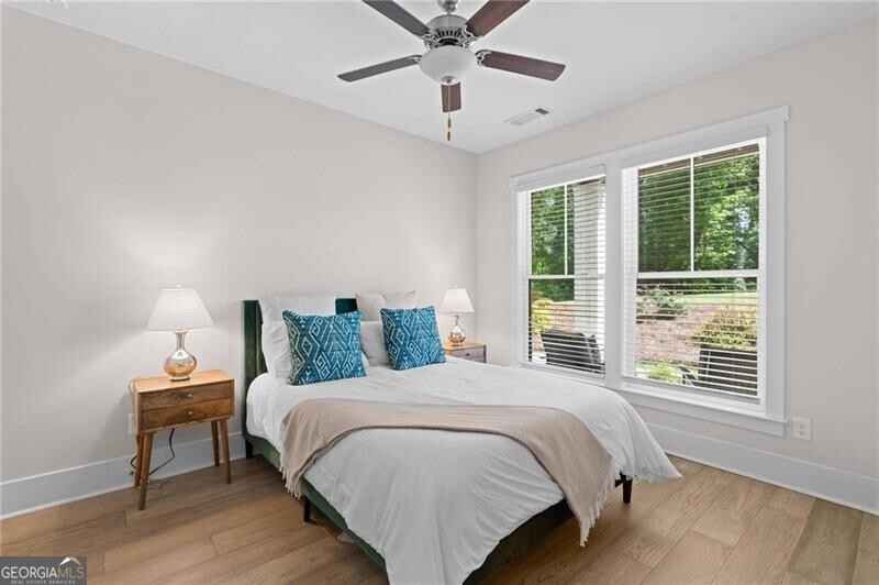 2123 Cortland Road Alpharetta, GA 30004 - Photo 39 of 47 1st Floor En-Suite Bedroom