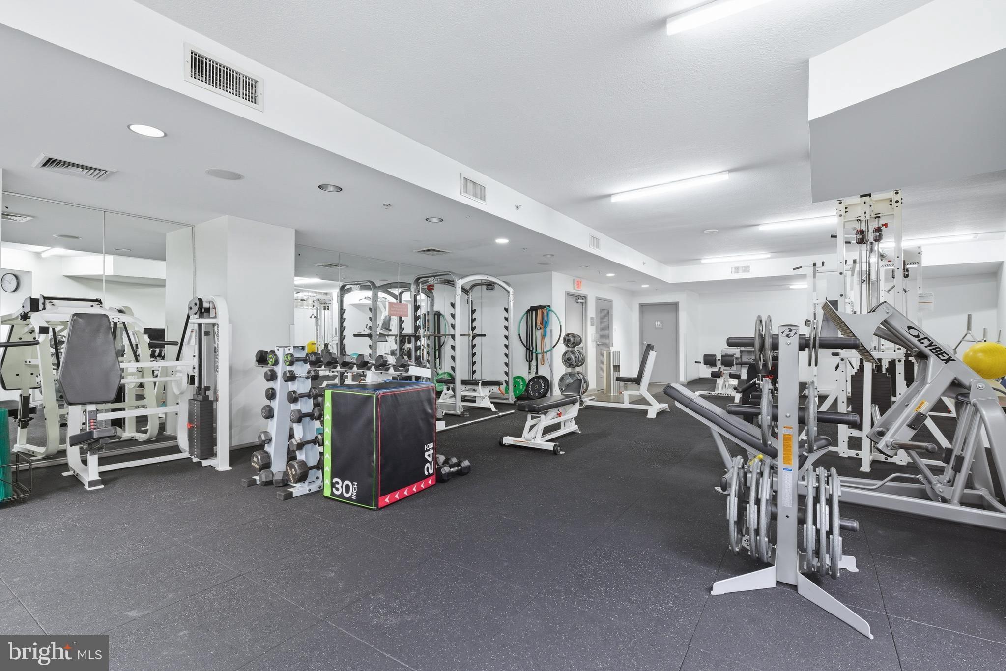400 Massachusetts Avenue Northwest, Unit 719 Washington, DC 20001 - Photo 35 of 38 a view of a room with gym equipment