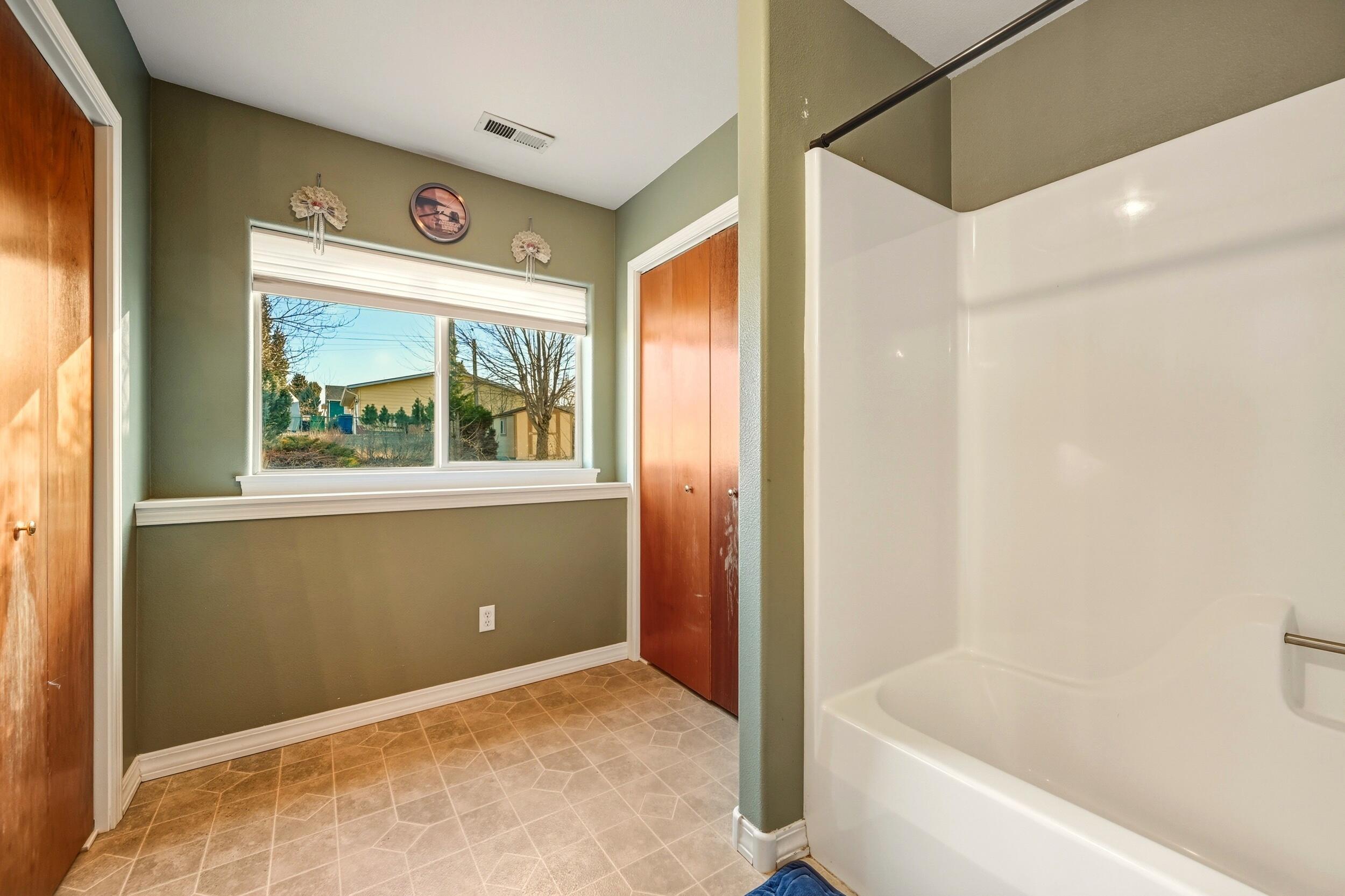 766 Huntington Street Sheridan, WY 82801 - Photo 14 of 39 766 huntington 039