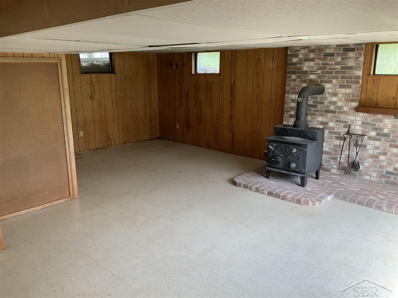 565 West Pine River Road Midland, MI 48640 - Photo 16 of 29 50042499-15.JPG