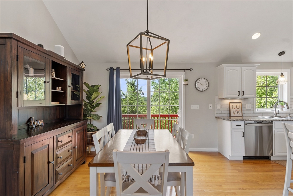 5 Holly Terrace Worcester, MA 01607 - Photo 16 of 42 Gallery Image 16