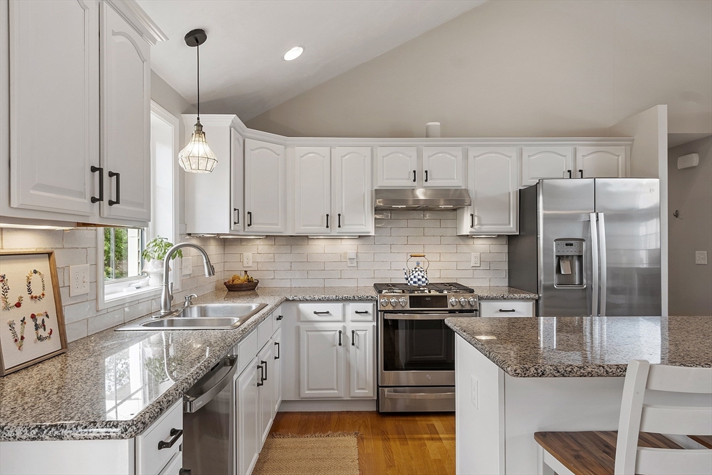 5 Holly Terrace Worcester, MA 01607 - Photo 20 of 42 Gallery Image 20