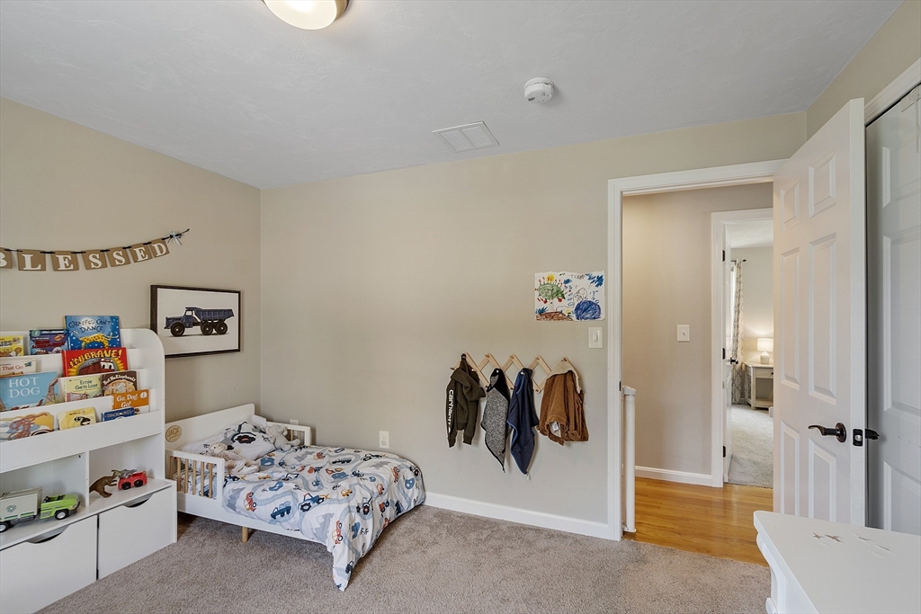 5 Holly Terrace Worcester, MA 01607 - Photo 25 of 42 Gallery Image 25