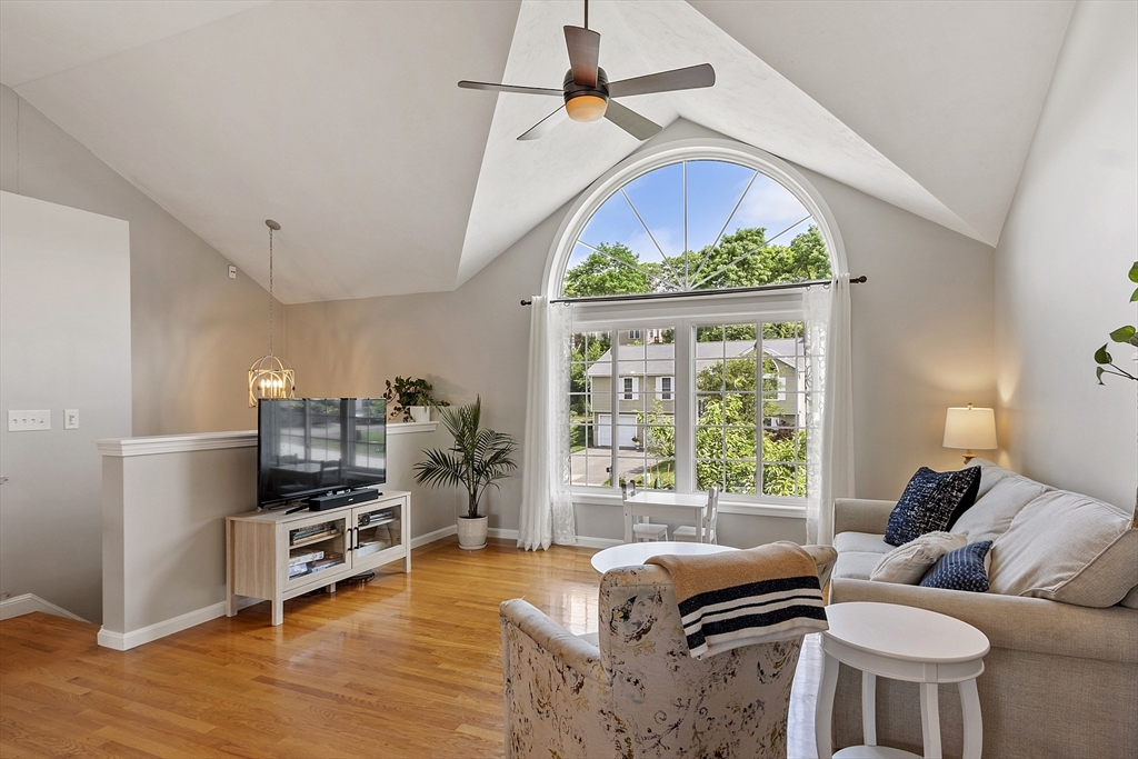 5 Holly Terrace Worcester, MA 01607 - Photo 10 of 42 Gallery Image 10