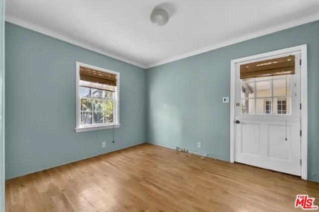 a view of empty room with window