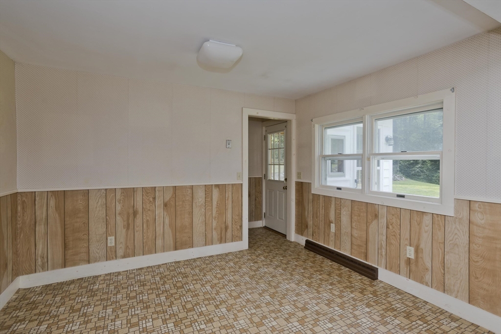 723 Ryan Road Northampton, MA 01062 - Photo 16 of 41