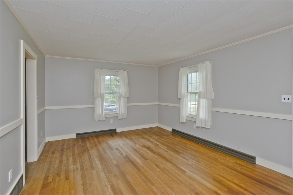 723 Ryan Road Northampton, MA 01062 - Photo 18 of 41
