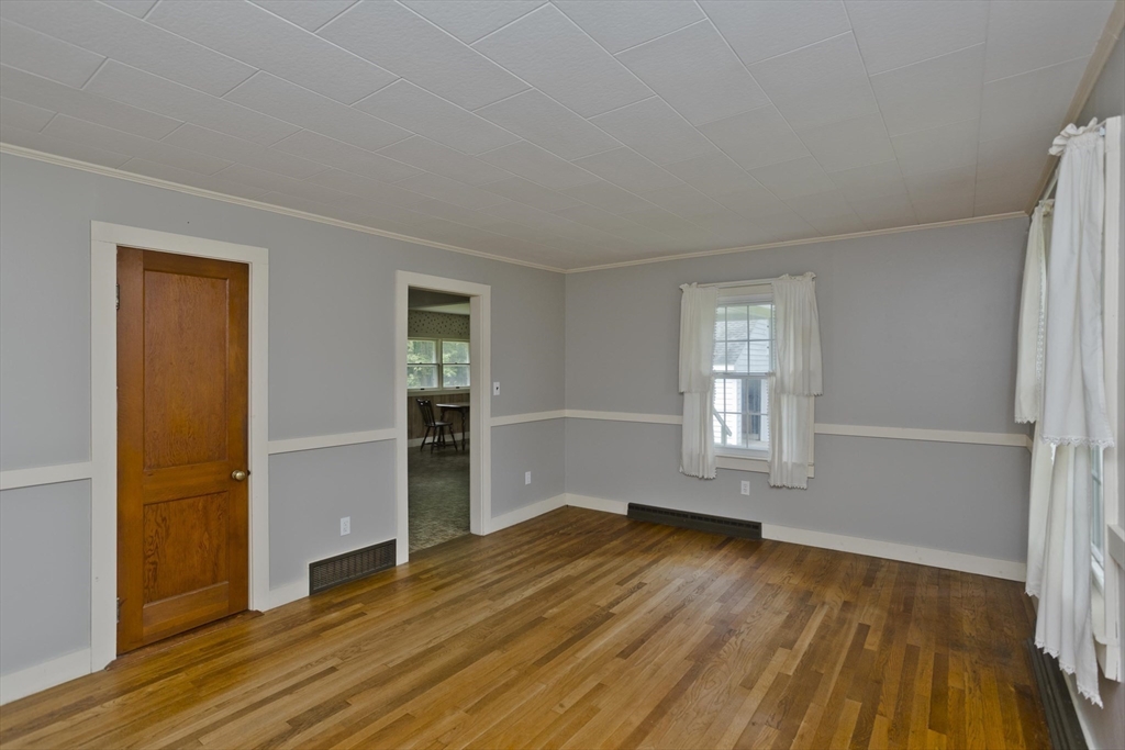 723 Ryan Road Northampton, MA 01062 - Photo 19 of 41