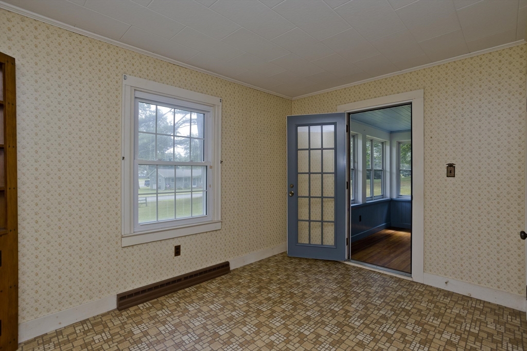 723 Ryan Road Northampton, MA 01062 - Photo 25 of 41