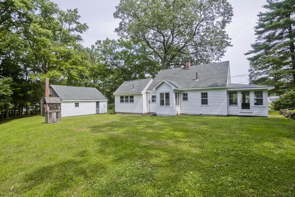 723 Ryan Road Northampton, MA 01062 - Photo 4 of 41