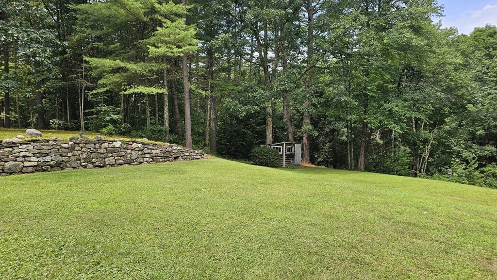723 Ryan Road Northampton, MA 01062 - Photo 6 of 41