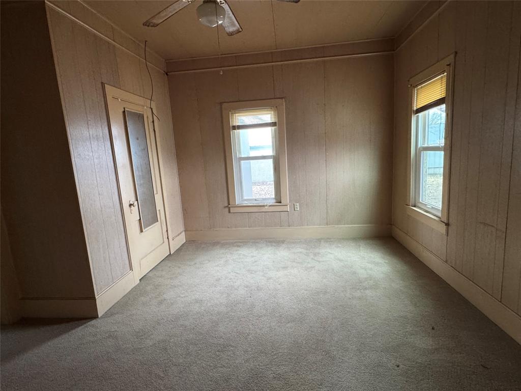 611 North Stratton Street Seymour, TX 76380 - Photo 7 of 15