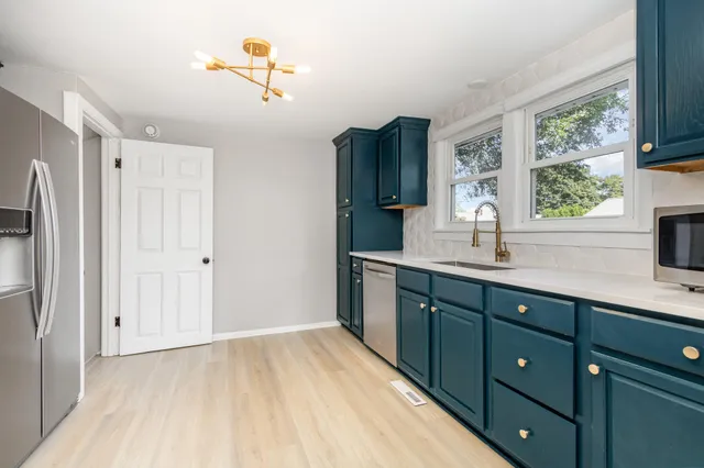 $189,999 | 649 Grant Avenue, St. Joseph, MI 49085