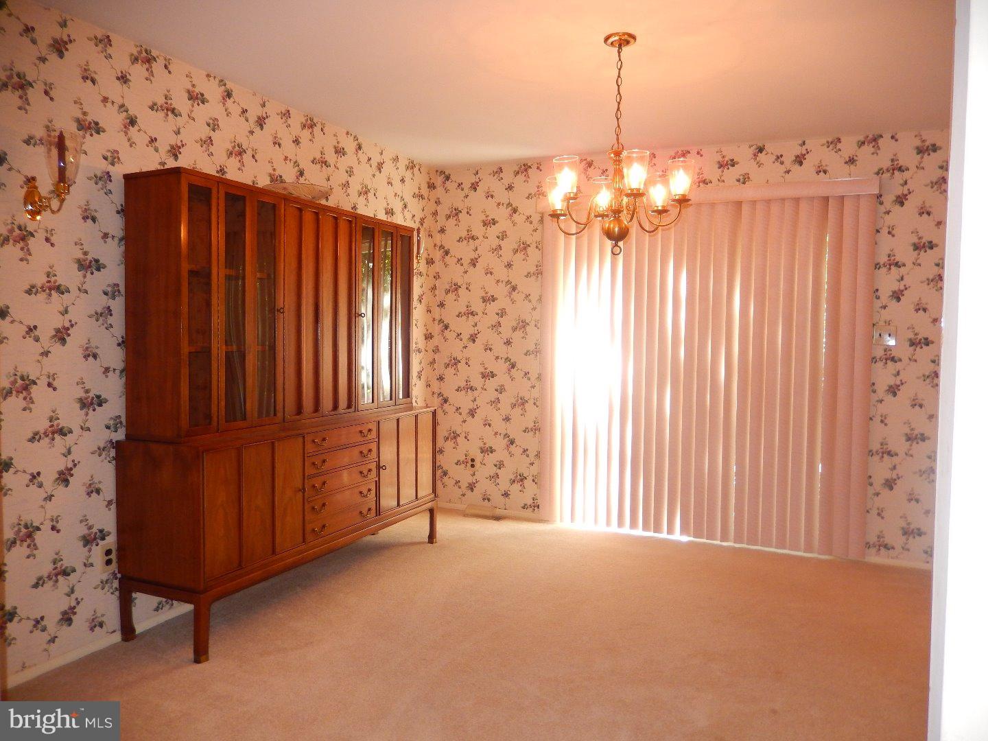 229 Johnson Road Turnersville, NJ 08012 - Photo 4 of 18 Dining Room