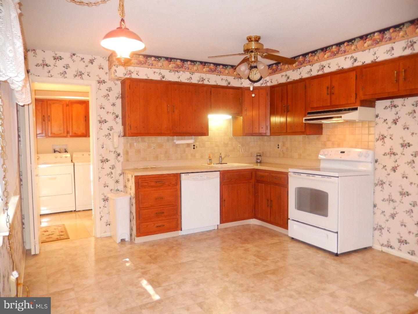 229 Johnson Road Turnersville, NJ 08012 - Photo 5 of 18 Gallery Image 5