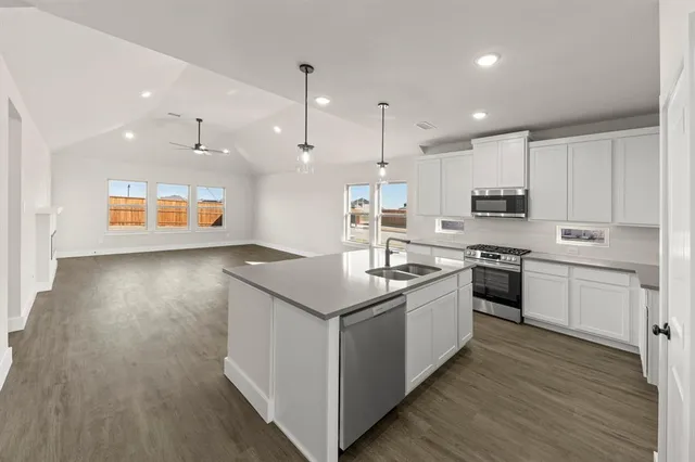 $437,405 | 2368 Bell Way, Forney, TX 75126