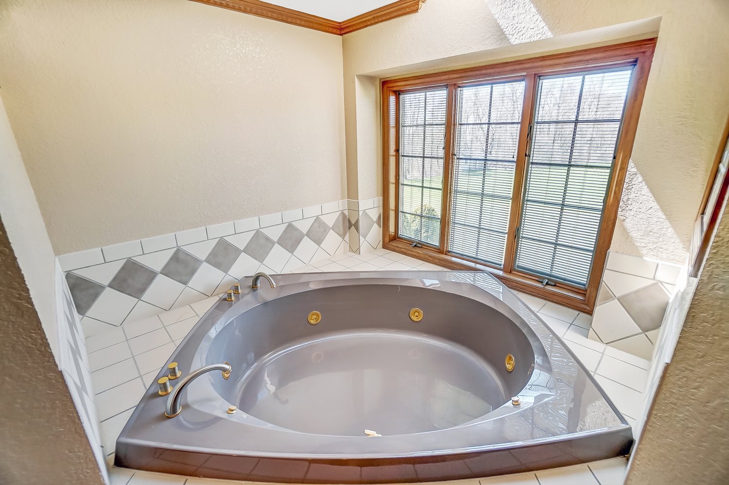 4850 North Meridian Road Huntington, IN 46750 - Photo 20 of 36 Gallery Image 20