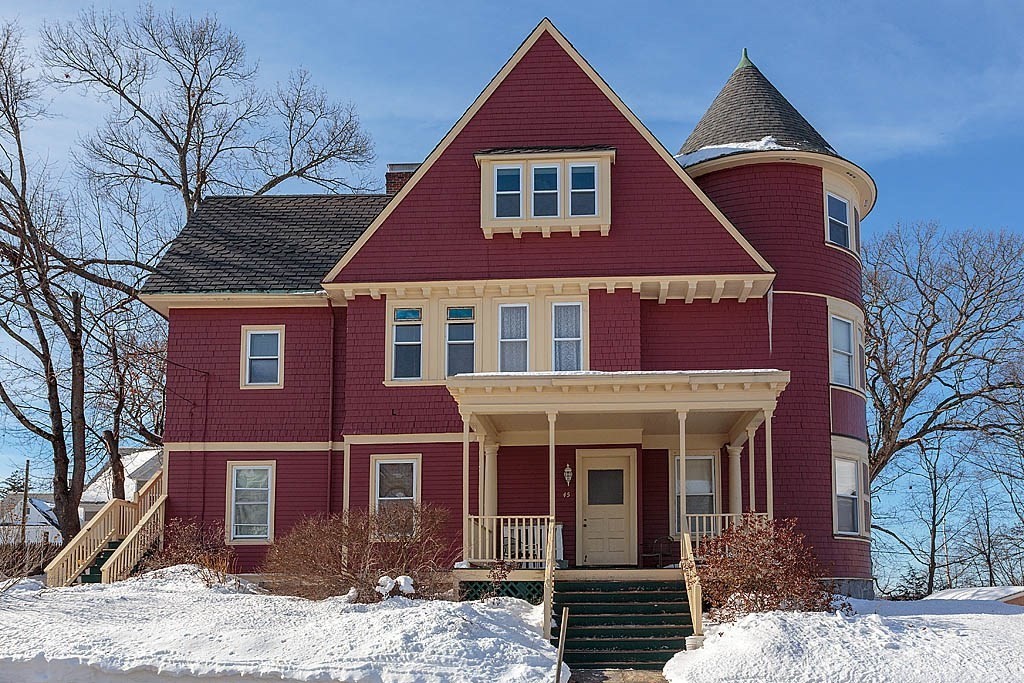 45 Harvard Street, Unit 5 3 Lowell, MA 01851 - Photo 1 of 31