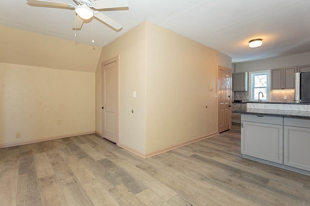 45 Harvard Street, Unit 5 3 Lowell, MA 01851 - Photo 12 of 31