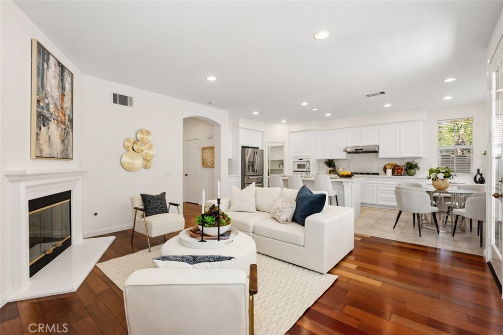 152 Treehouse Irvine, CA 92603 - Photo 12 of 71