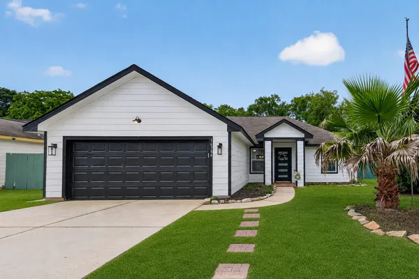 $2,000 | 16348 Ryan Guinn Way, Conroe, TX 77303
