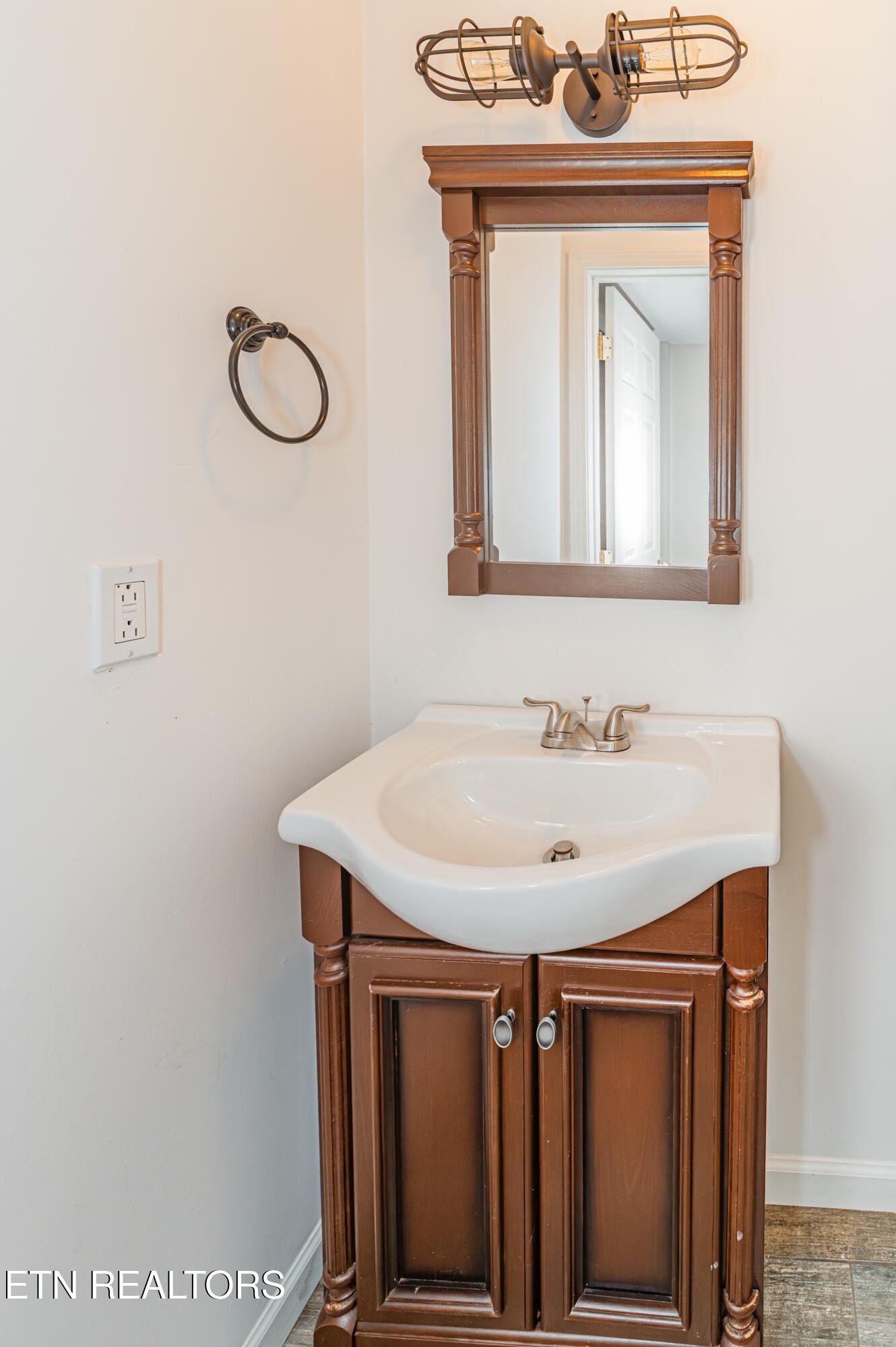 4229 Abercorn Road Knoxville, TN 37921 - Photo 31 of 41 Gallery Image 31