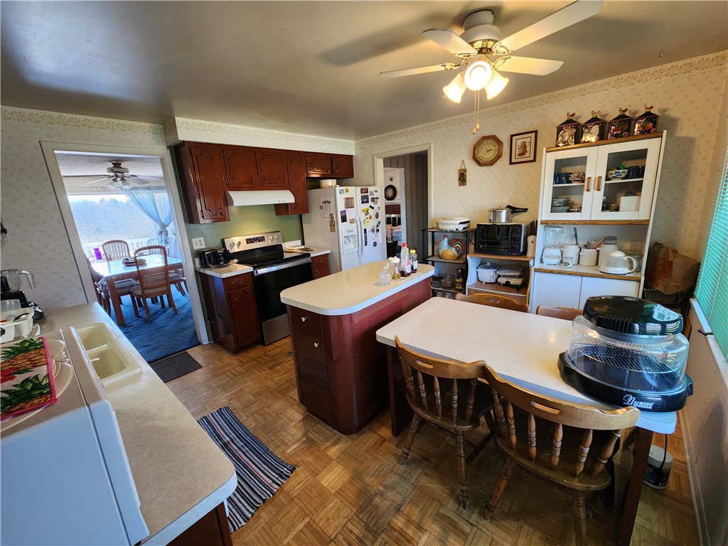 23 Eagle Rock Drive Irondequoit, NY 14609 - Photo 8 of 24