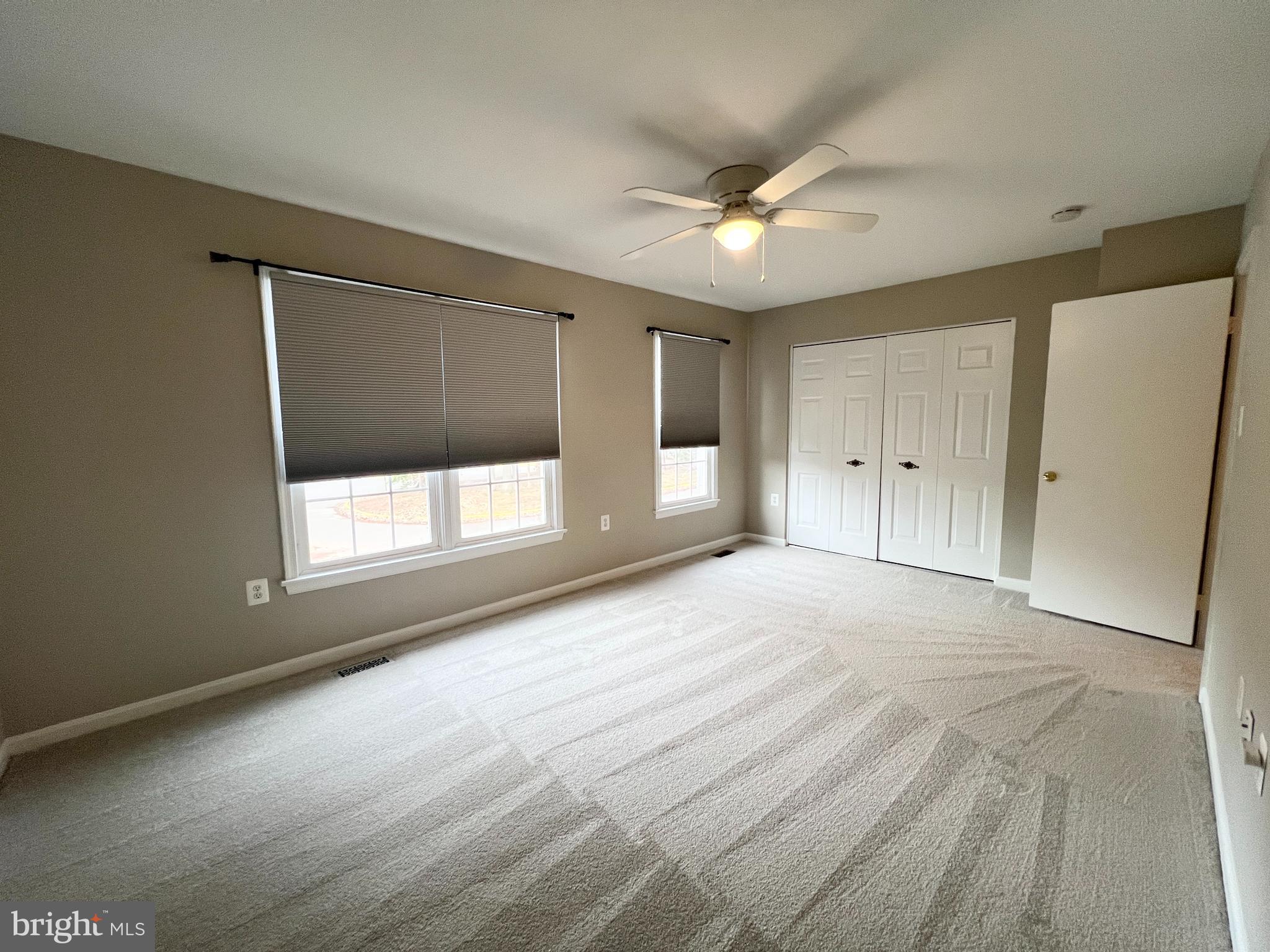 10287 Latney Road Fairfax, VA 22032 - Photo 19 of 26 a view of an empty room with a window