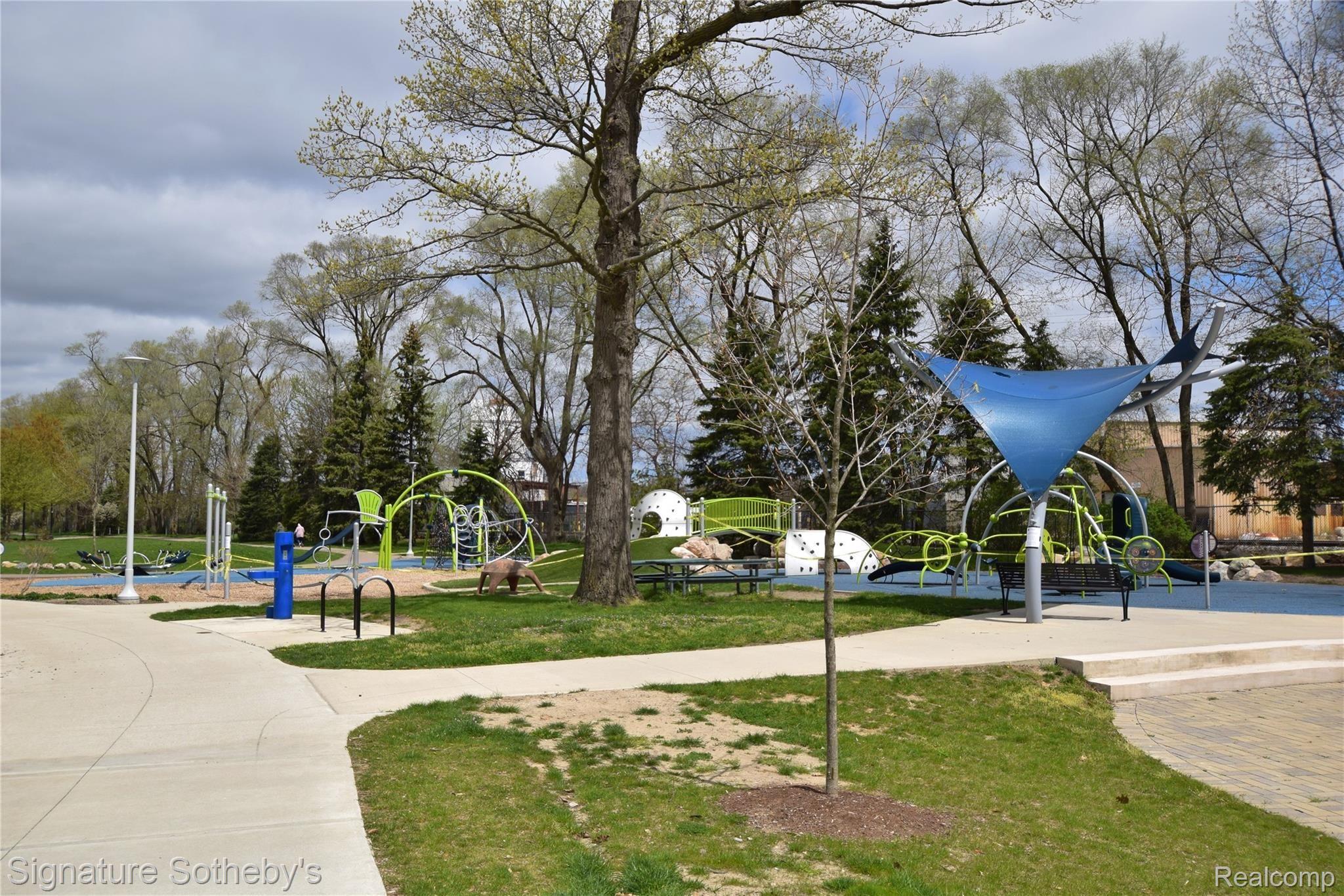 53 Wellesley Drive Pleasant Ridge, MI 48069 - Photo 47 of 49 Enjoy Gainsboro Park