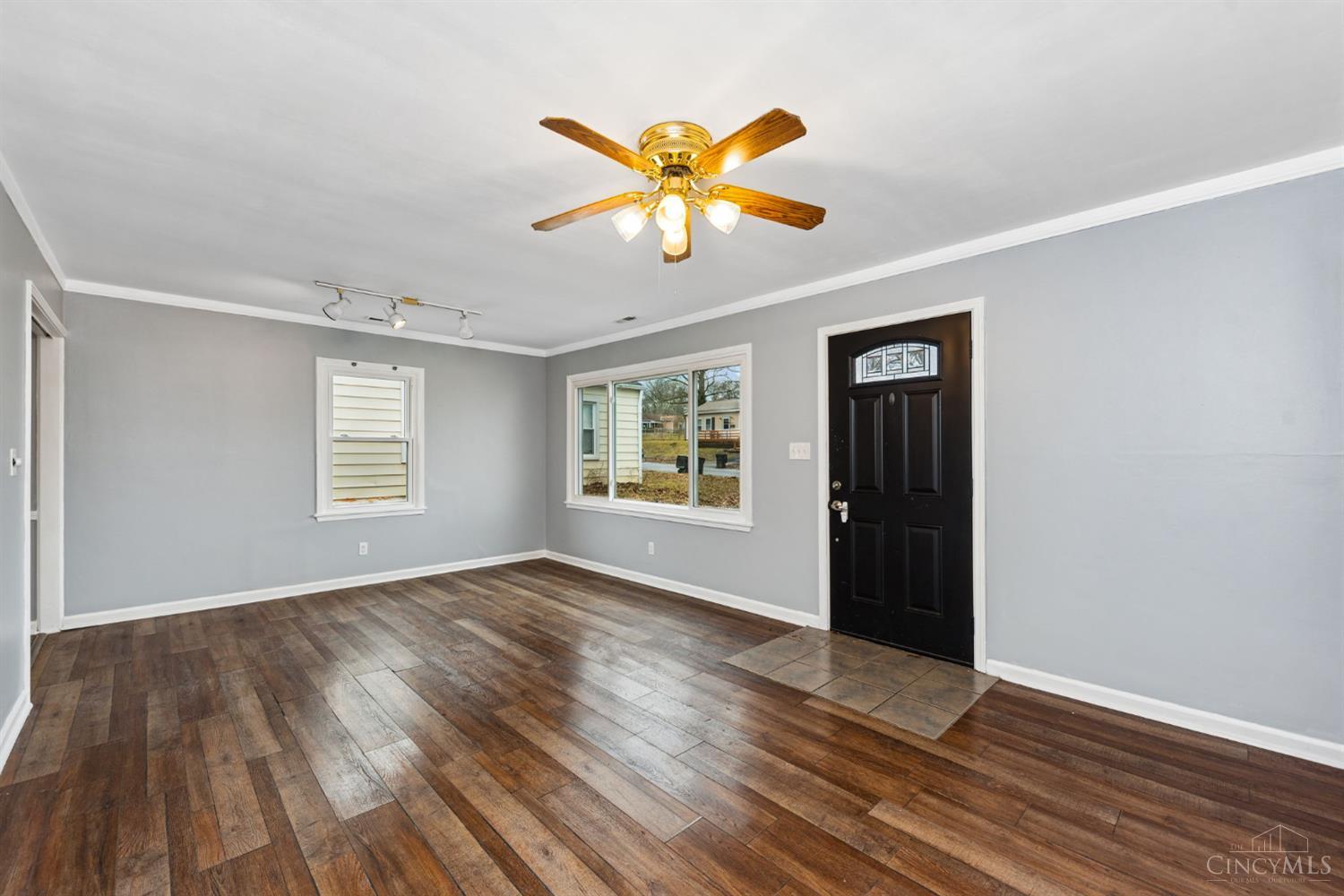 2412 Findlater Court Cincinnati, OH 45230 - Photo 5 of 19