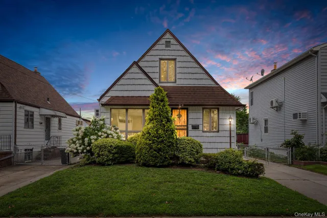 $849,000 | 81-40 268th Street | Floral Park