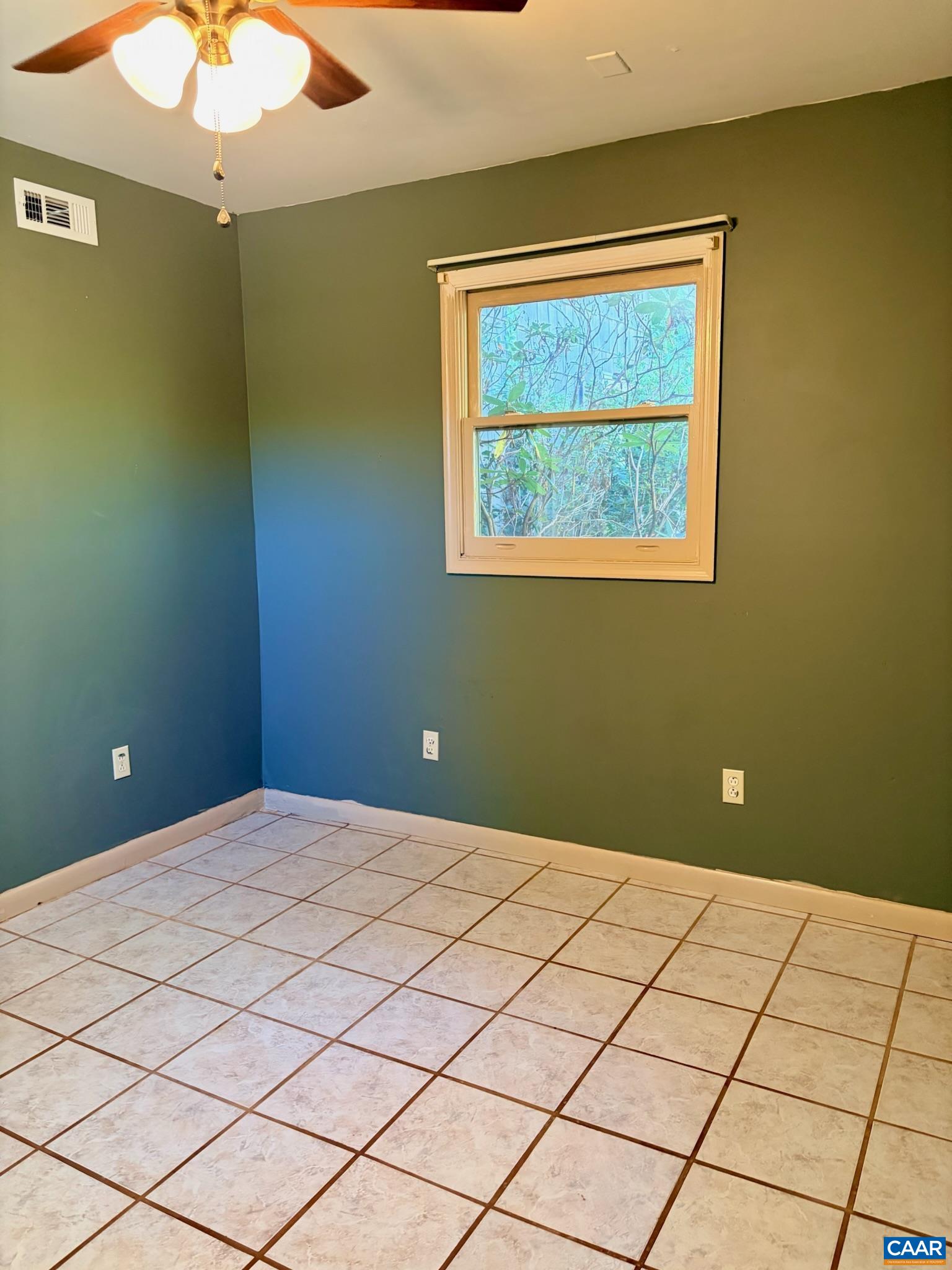 699 Winton Road Amherst, VA 24521 - Photo 35 of 35 a view of an empty room and window
