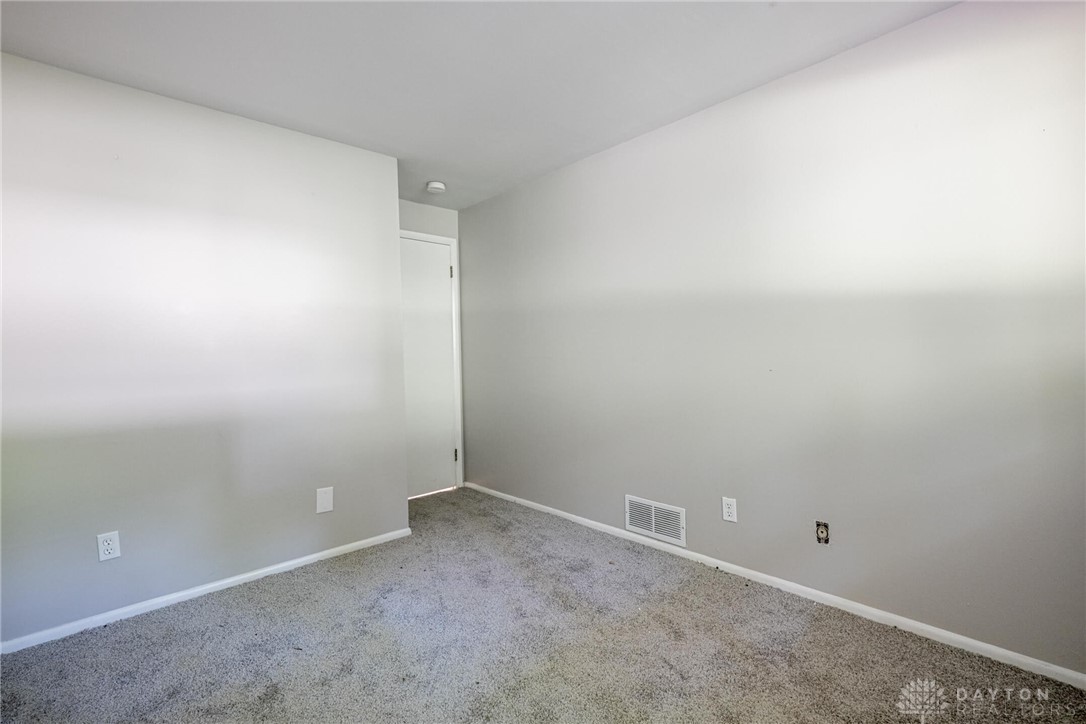 138 Brookmount Road Dayton, OH 45429 - Photo 20 of 37 Gallery Image 20