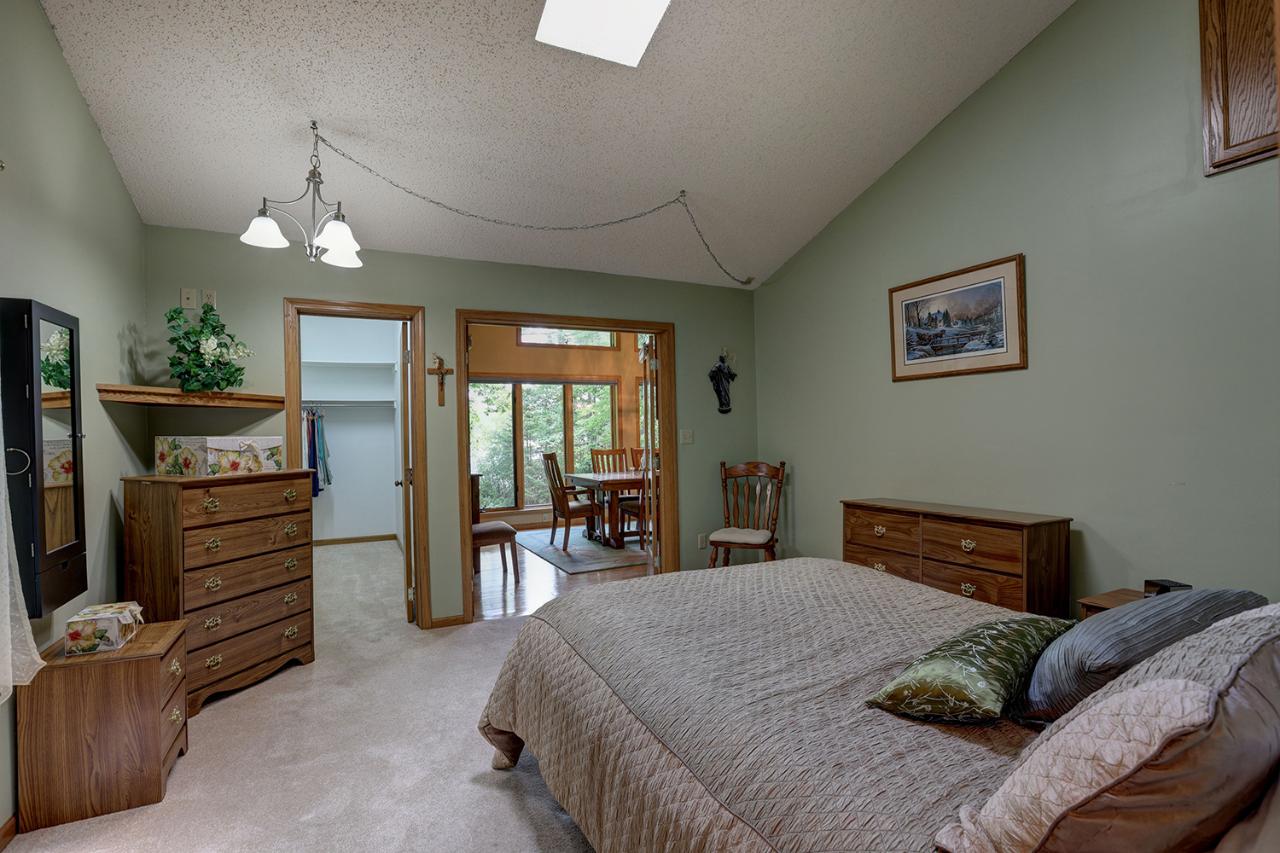 5590 Lake End Road Rhinelander, WI 54501 - Photo 8 of 40 Gallery Image 8