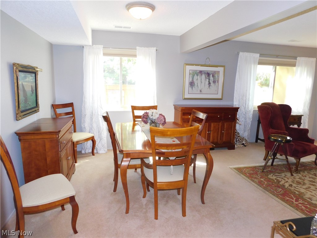837 Hampton Ridge Drive Akron, OH 44313 - Photo 6 of 34 Gallery Image 6