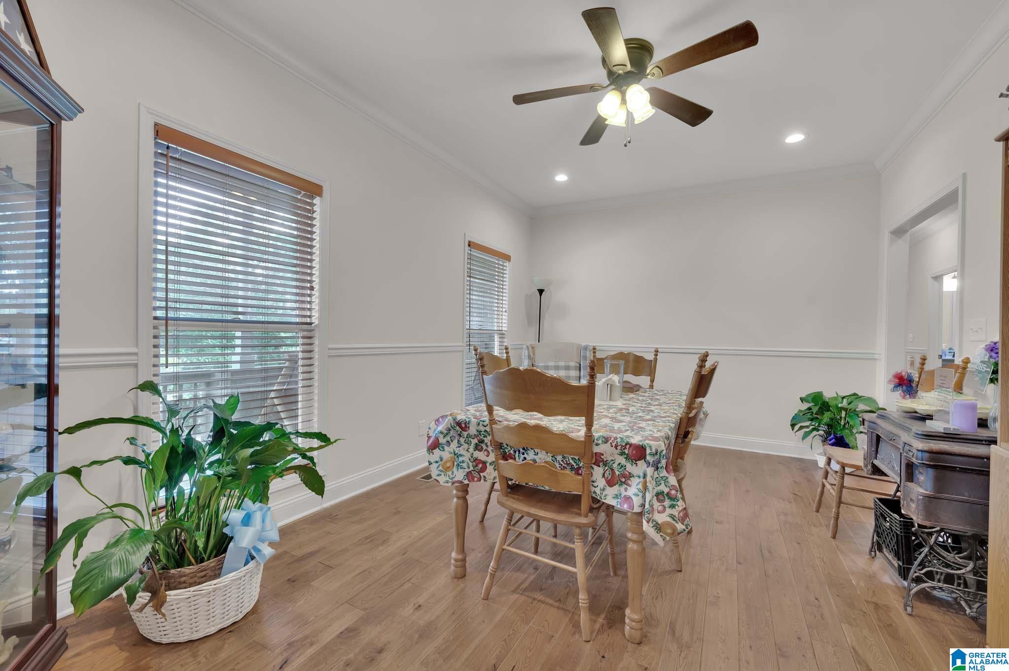 209 Hudson Avenue Oneonta, AL 35121 - Photo 10 of 29