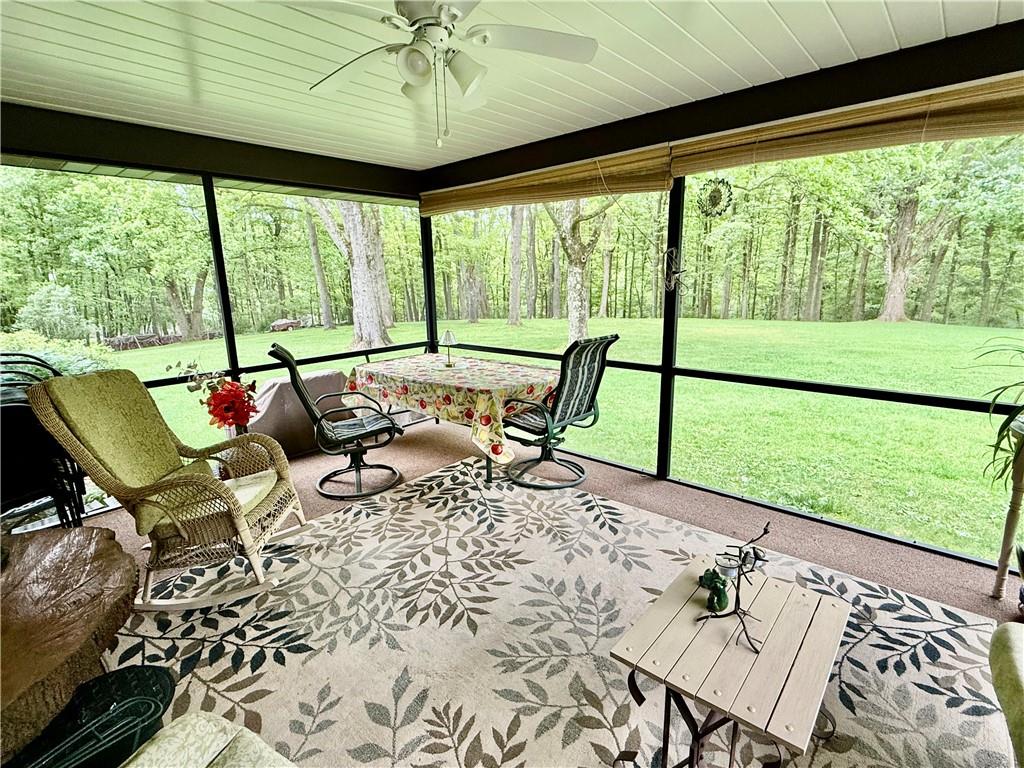 320 Saxonburg Road Butler, PA 16002 - Photo 5 of 36 a living room with large windows