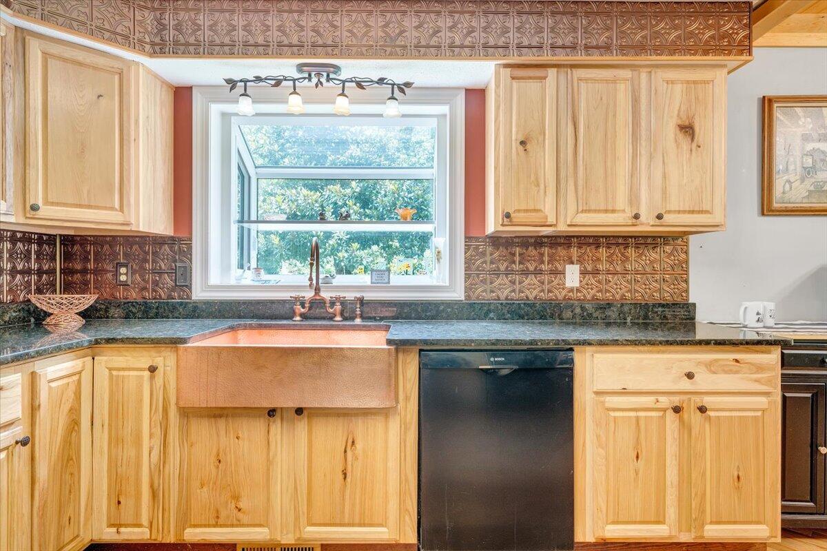 6796 Charlemont Road Goode, VA 24556 - Photo 16 of 78 23-MIB08758