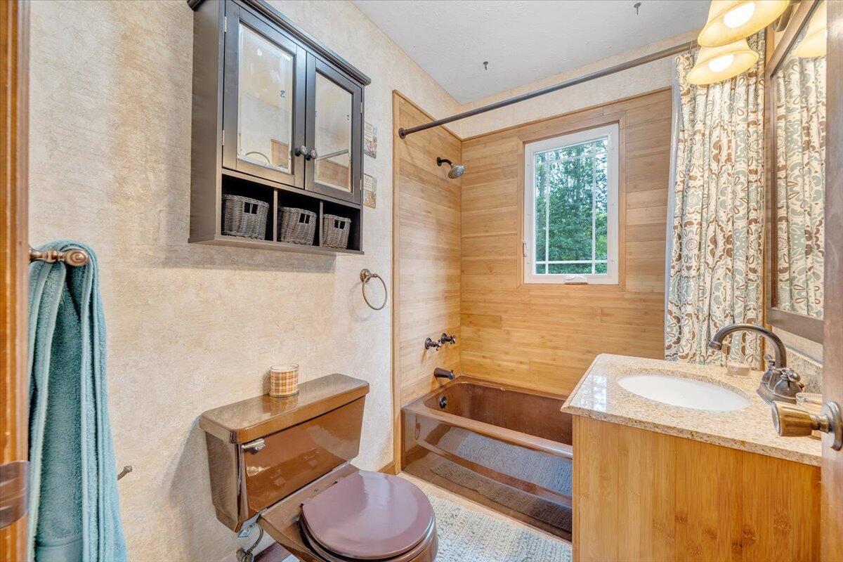 6796 Charlemont Road Goode, VA 24556 - Photo 36 of 78 37-MIB08809